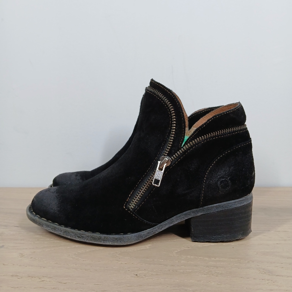 Born‎ Black Suede Leather Side Zip Ankle Boots 1463